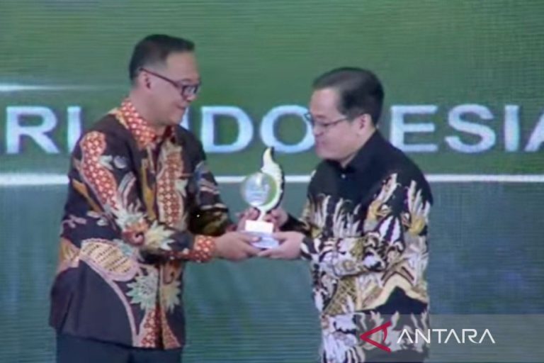Taman Safari Bogor Raih Anugerah Pajak Daerah 2023