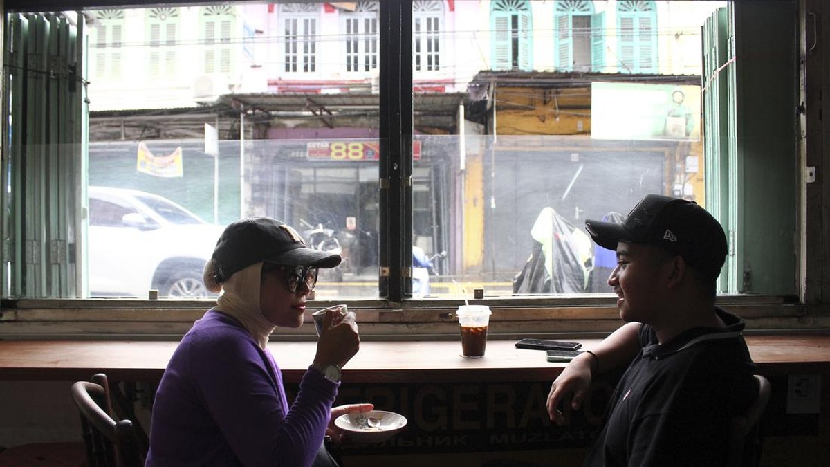 FOTO: Harum Aroma Kopi Khas Medan pada Kedai Legendaris Apek