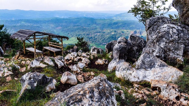 7 Rekomendasi Wisata Sekitar Bandung yang dimaksud Bisa Dikunjungi Pakai Whoosh